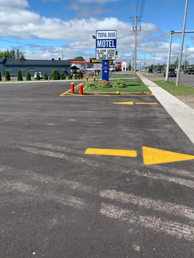 Trunk Road Motel Sault Ste. Marie Ngoại thất bức ảnh